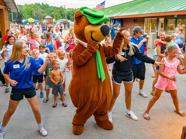 dance-party-jellystone-caledonia-wisconsin
